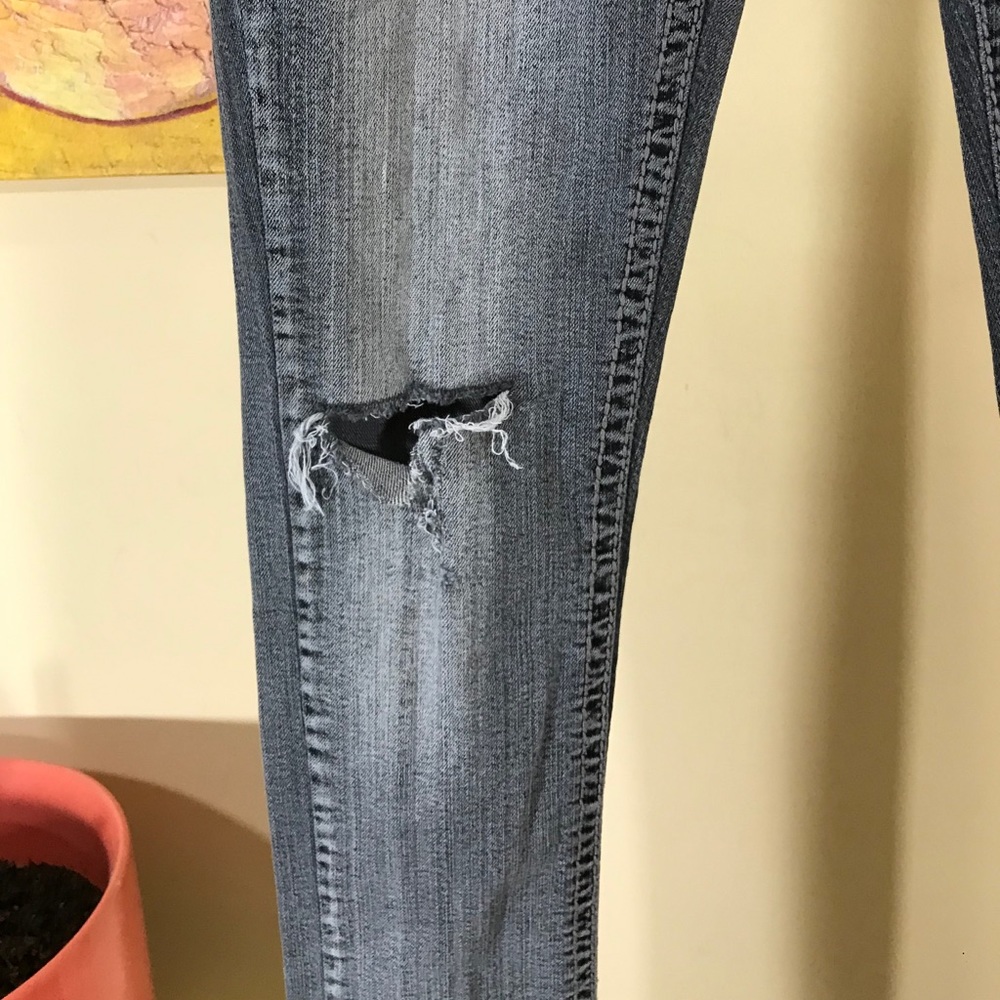 Red Rivet Jeans - Picture 5 of 16